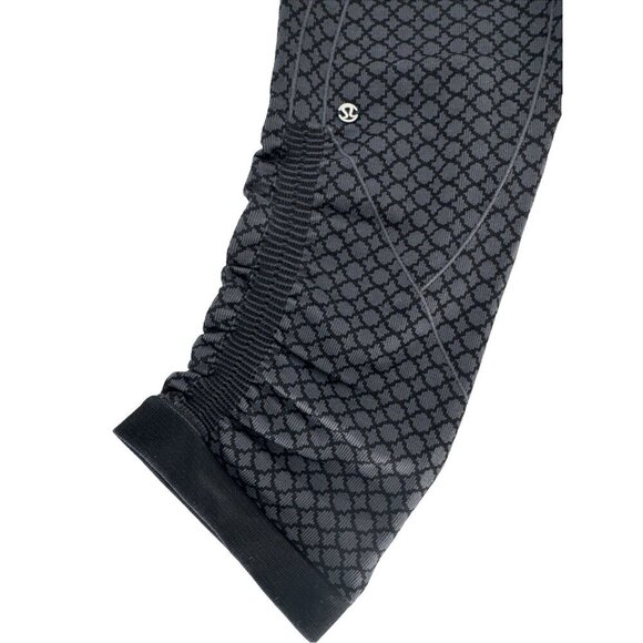 Lululemon In The Flow Crop II Black and Grey Leggings Size S Excellent Condition - Picture 3 of 6